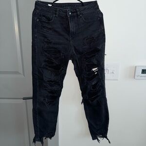 Distressed Black Jeans for Women’s
